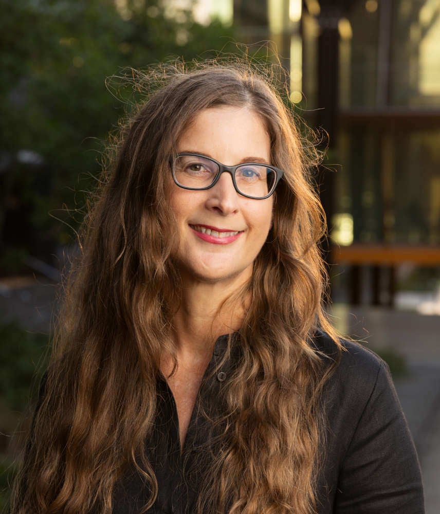 Dr Louise Byrne